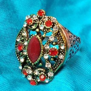 Cocktail Ring with red and white rhinestones